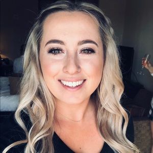 Meet your Posher, Avery